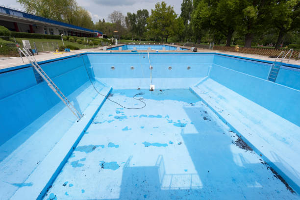 Best 24/7 water damage repair  in Dresden, OH